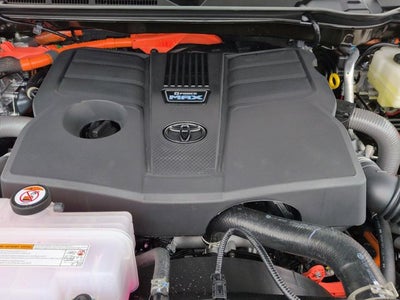 2026 Toyota Tundra i-FORCE MAX Tundra Platinum