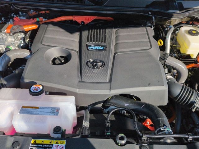 2026 Toyota Tundra i-FORCE MAX Tundra Platinum