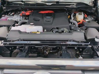 2026 Toyota Tundra i-FORCE MAX Tundra Platinum