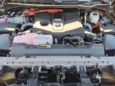 2026 Toyota Tundra i-FORCE MAX Tundra Platinum