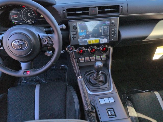 2026 Toyota GR86 Premium MT