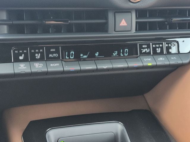 2026 Toyota Toyota Crown Signia Limited