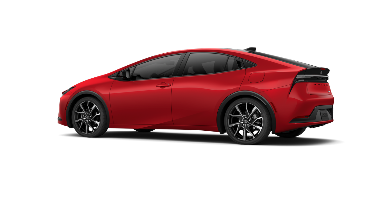 2027 Toyota Prius Plug-in Hybrid XSE Premium