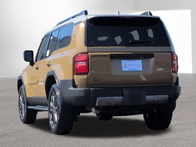 2026 Toyota Land Cruiser Base
