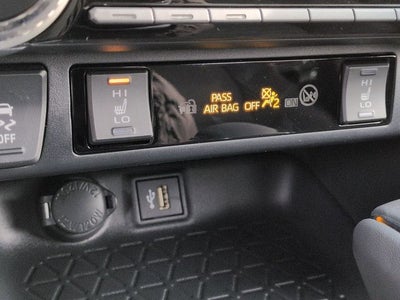 2025 Toyota RAV4 Plug-in Hybrid SE